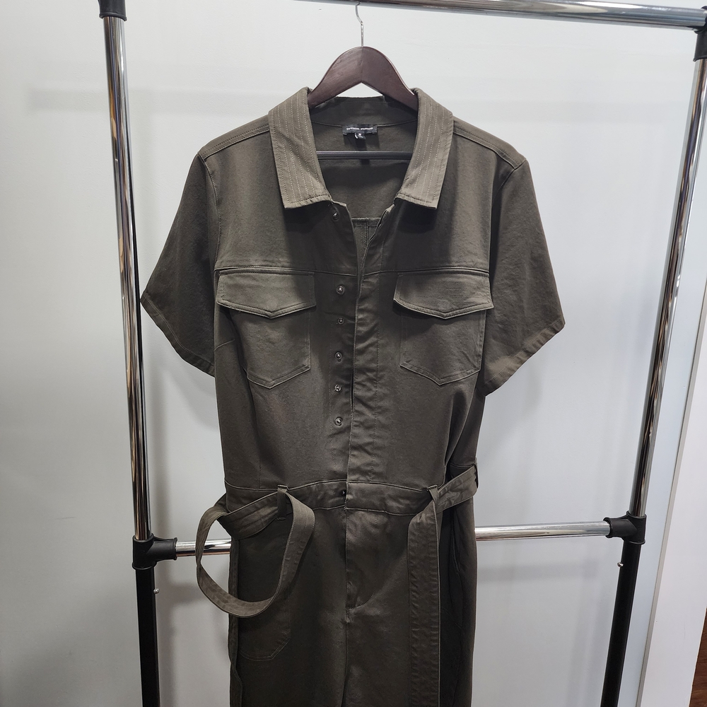 Universal Standard Valley Stretch Romper, M(18-20), Fits R, L, T Sizing.